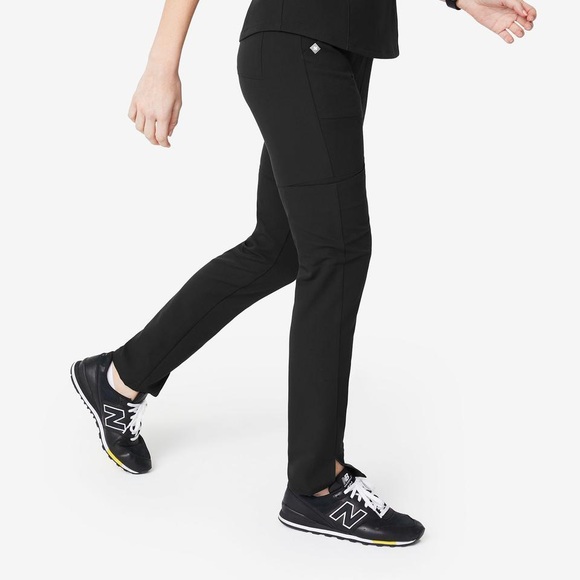 tall figs skinny scrub pants 💉 - Picture 2 of 3